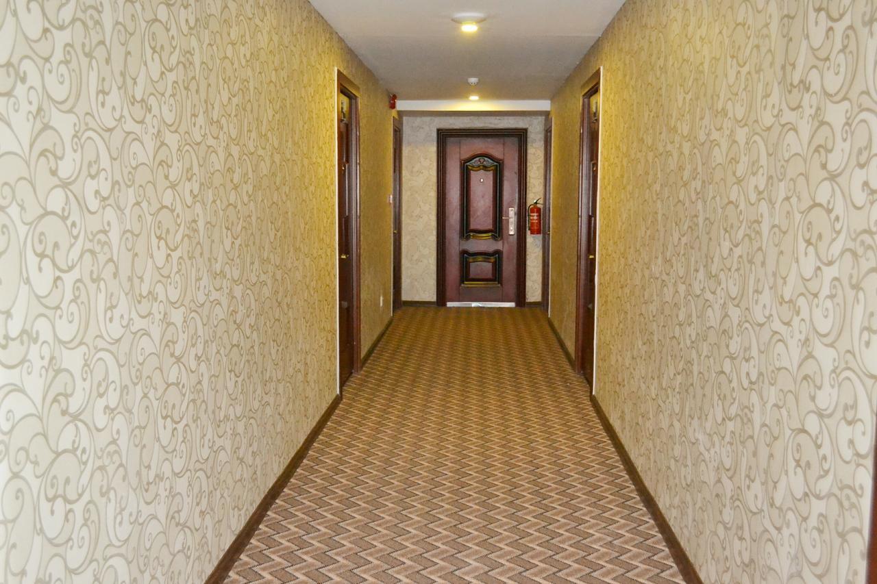 Hotel Broadway Yangon Ngoại thất bức ảnh