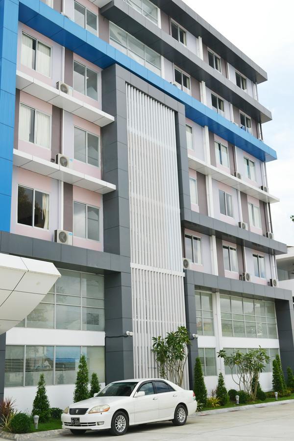 Hotel Broadway Yangon Ngoại thất bức ảnh