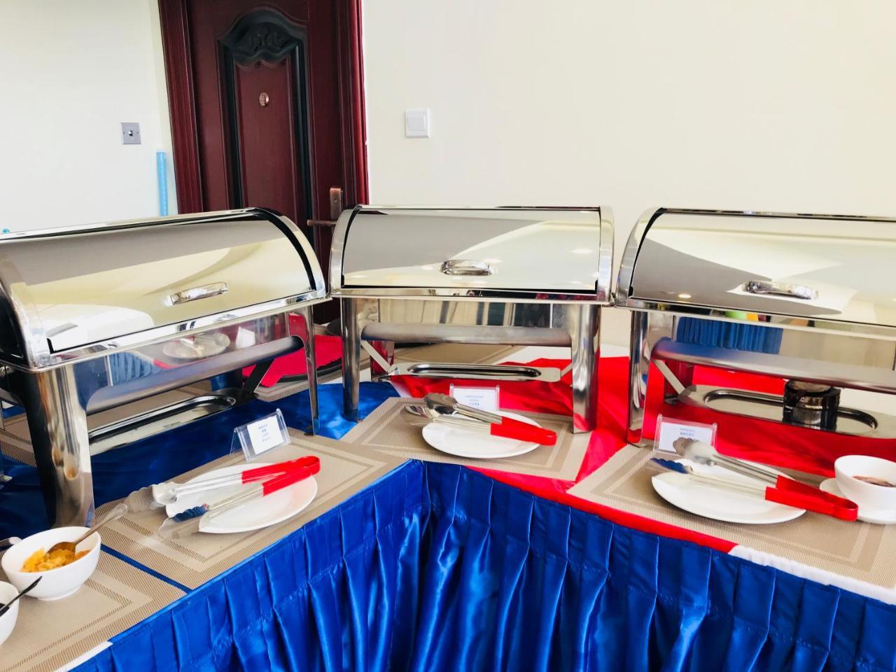 Hotel Broadway Yangon Ngoại thất bức ảnh