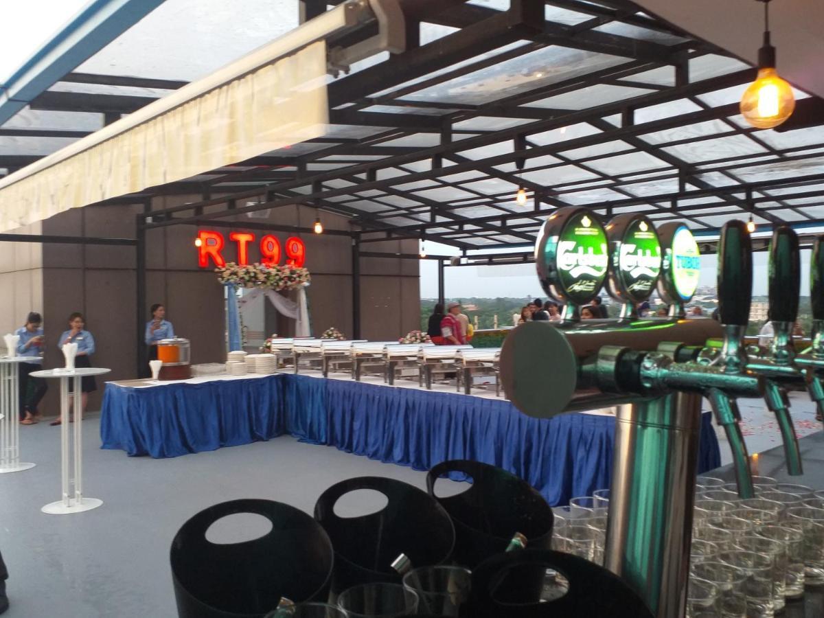 Hotel Broadway Yangon Ngoại thất bức ảnh